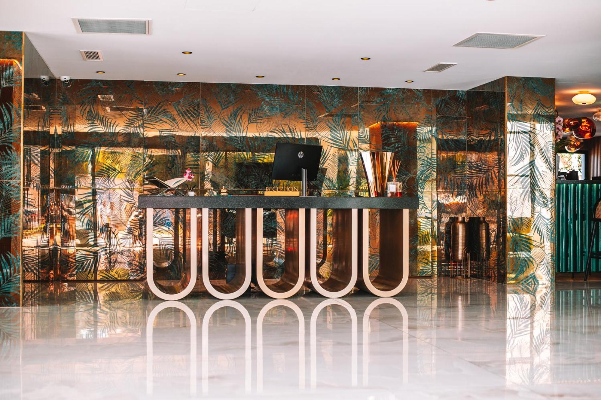 Calvi Hôtel Ngoại thất bức ảnh