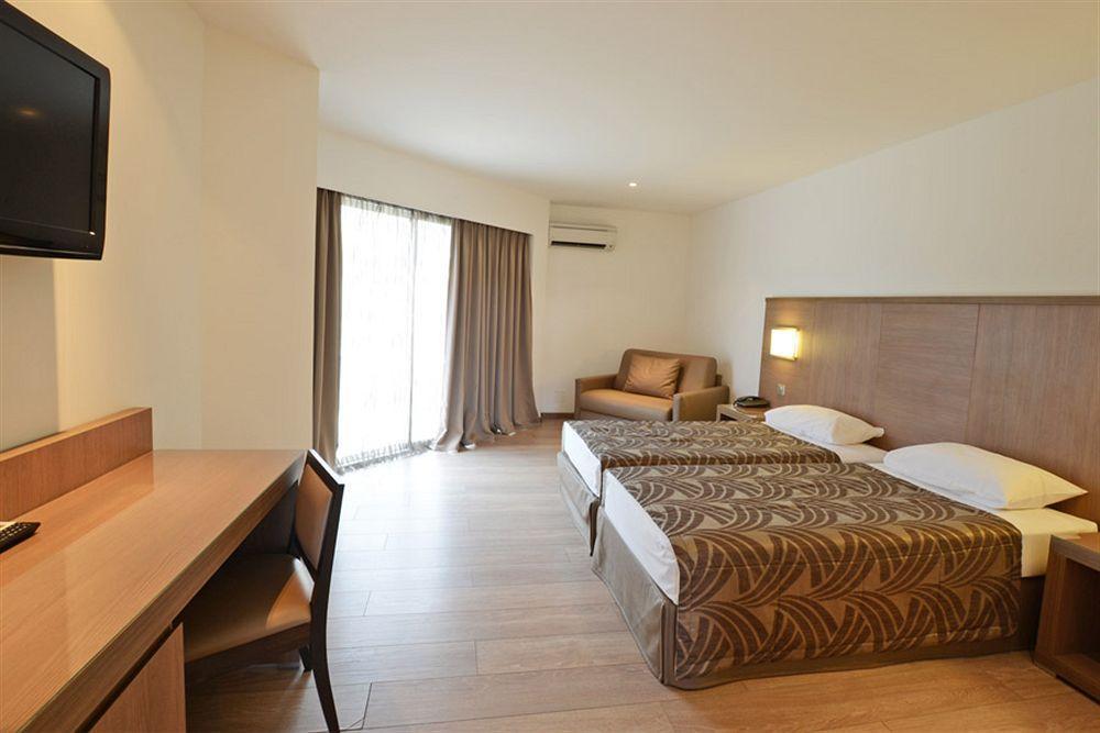 Calvi Hôtel Ngoại thất bức ảnh