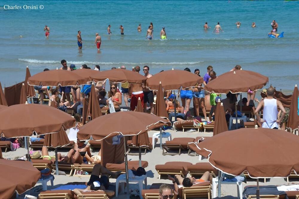 Calvi Hôtel Ngoại thất bức ảnh